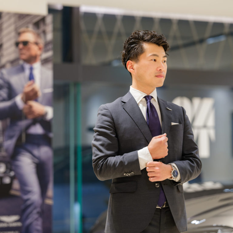 井上智博 | SKY GROUP アストンマーティン