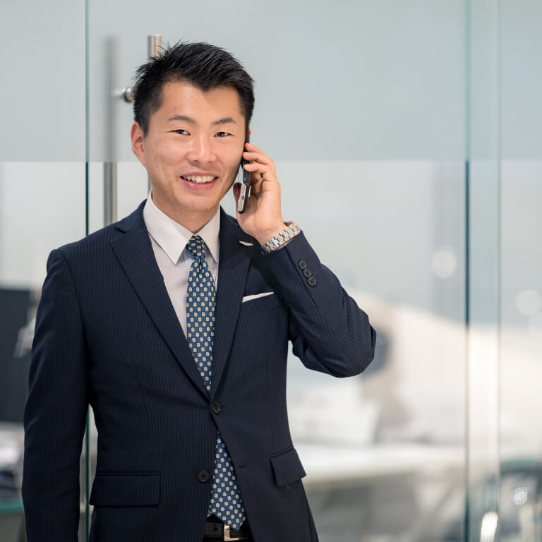 井上智博 Sky Group アストンマーティン