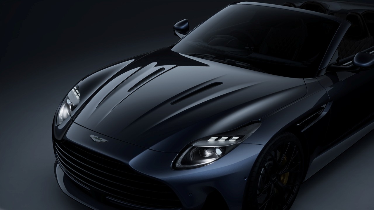 011　DB12 Volante Casino Royale RHDスライダー画像