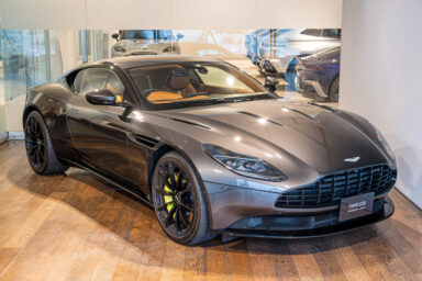 DB11AMR クウォンタムシルバー 右H