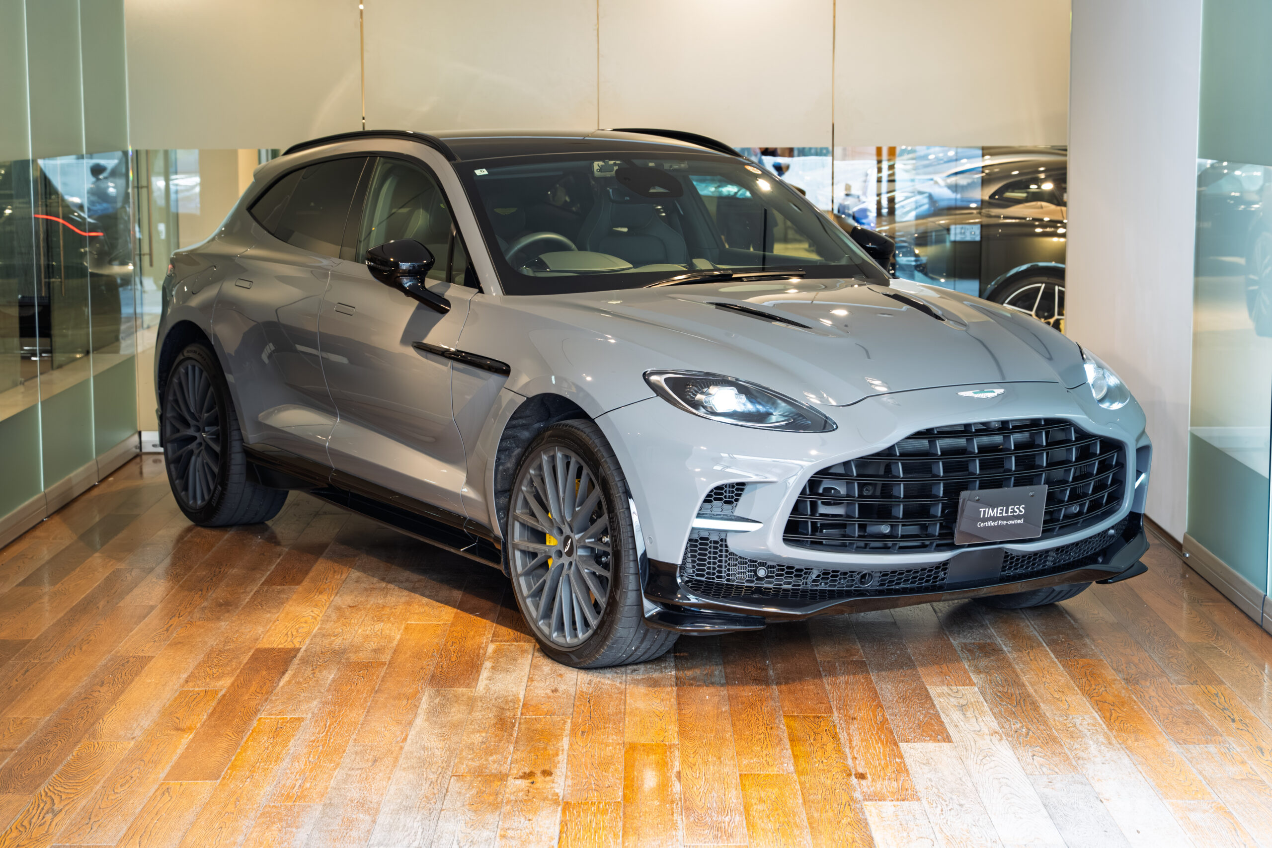 ロールスーロイスーベントレーアストンマーチン-Mベンツリビルト.エンジン販売 Explore Cleveland Motorsports's New & Used Inventory in North