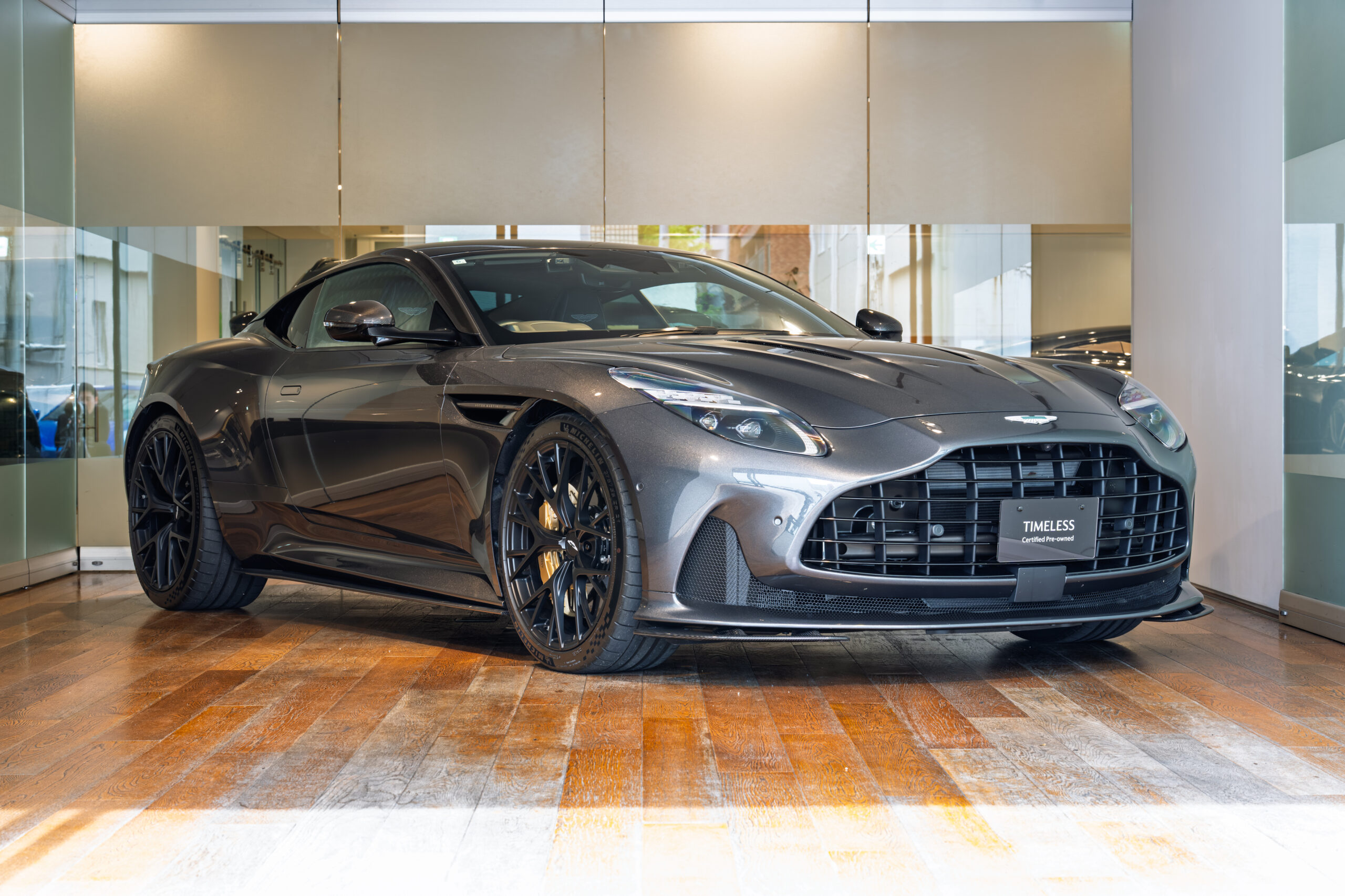 認定中古車 | SKY GROUP アストンマーティン