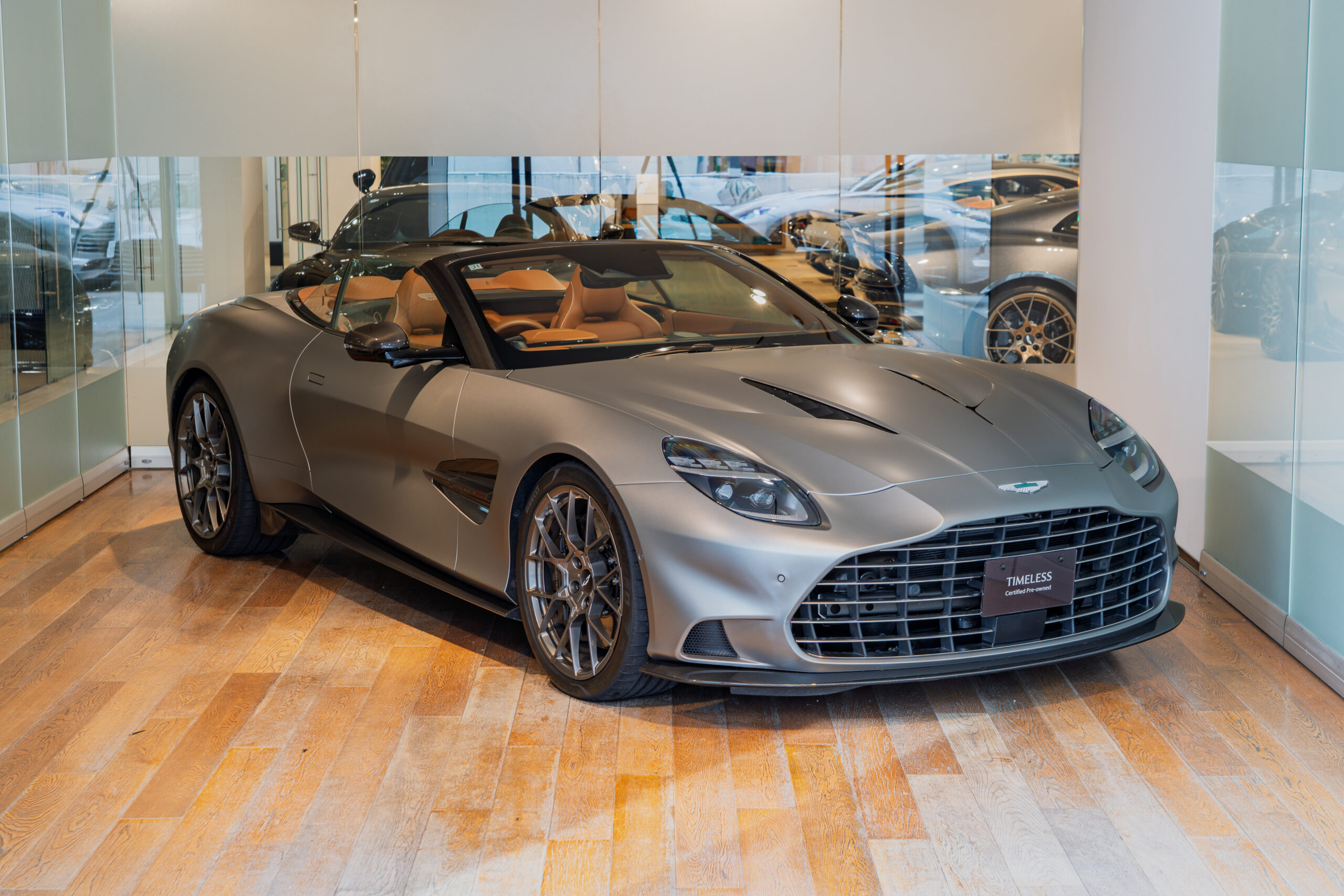 ASTON MARTIN アーカイブ | SKY GROUP アストンマーティン