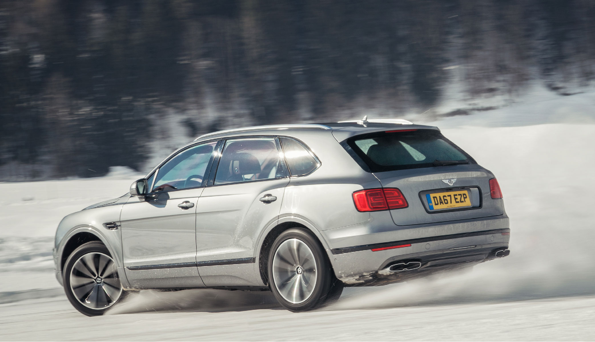 【サービスセンター】車検/点検入庫対象！ タイヤ交換スペシャルプロモーション2020