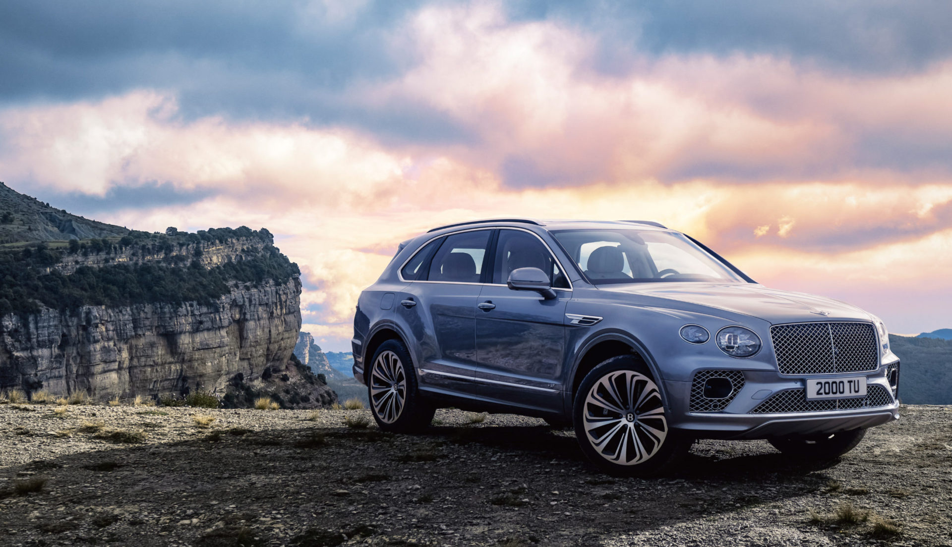 【特別展示会】11/21-23 Bentley Yokohama×RIVIERA PREMIUM BOATSHOW