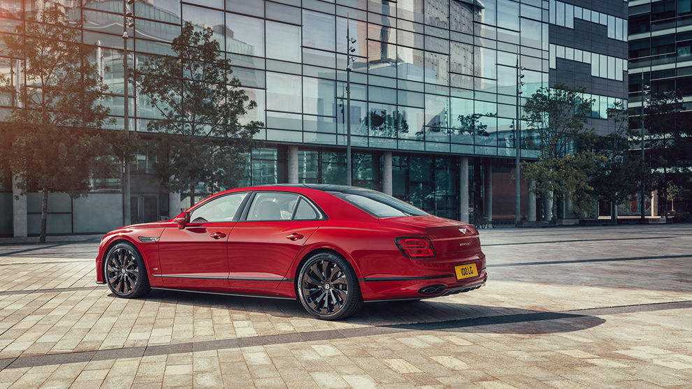 【イベント案内】THE EXTRAORDINARY DRIVING 2021 新型フライングスパー V8 試乗会のご案内