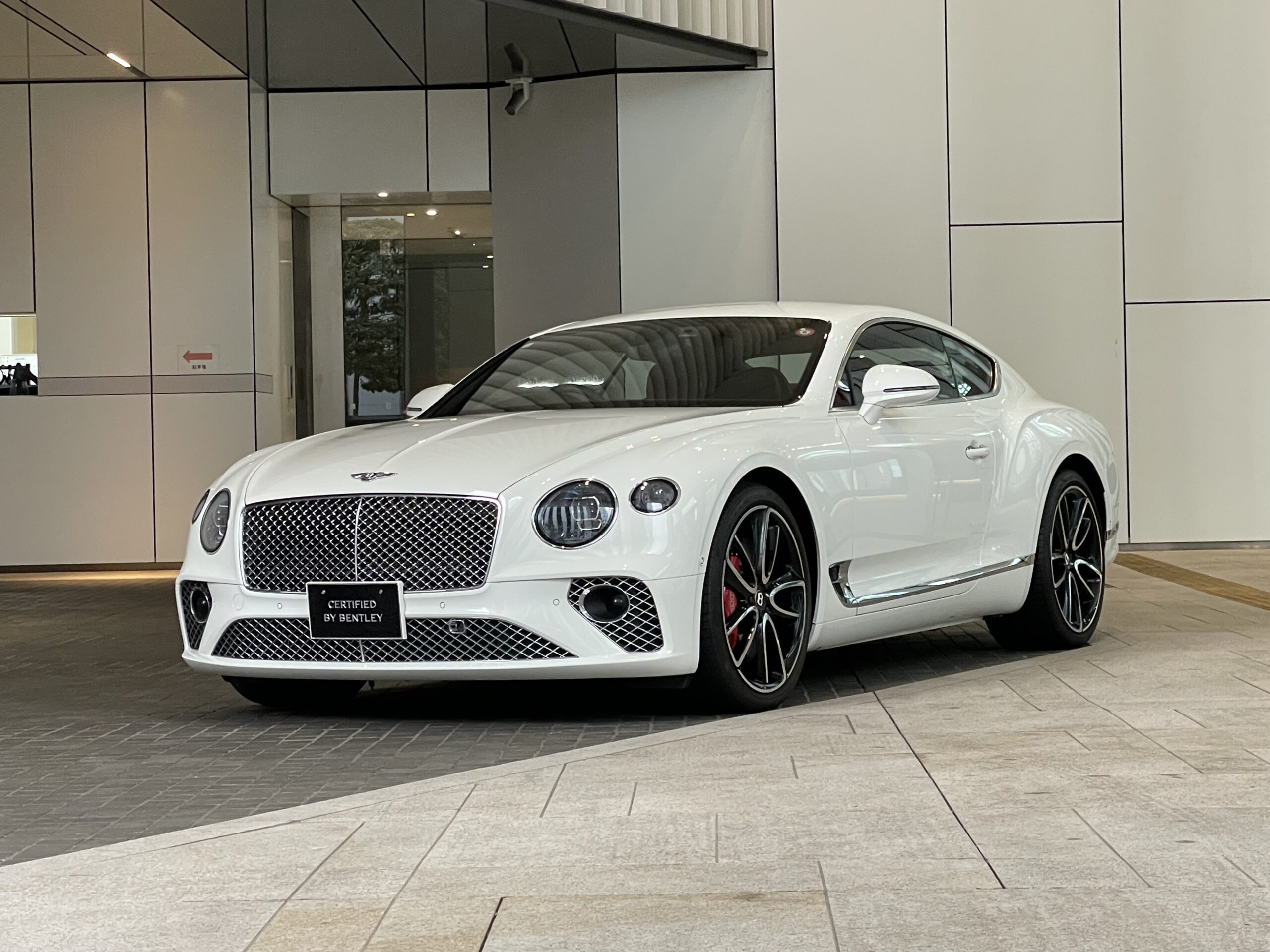 認定中古車 | SKY GROUP ベントレー