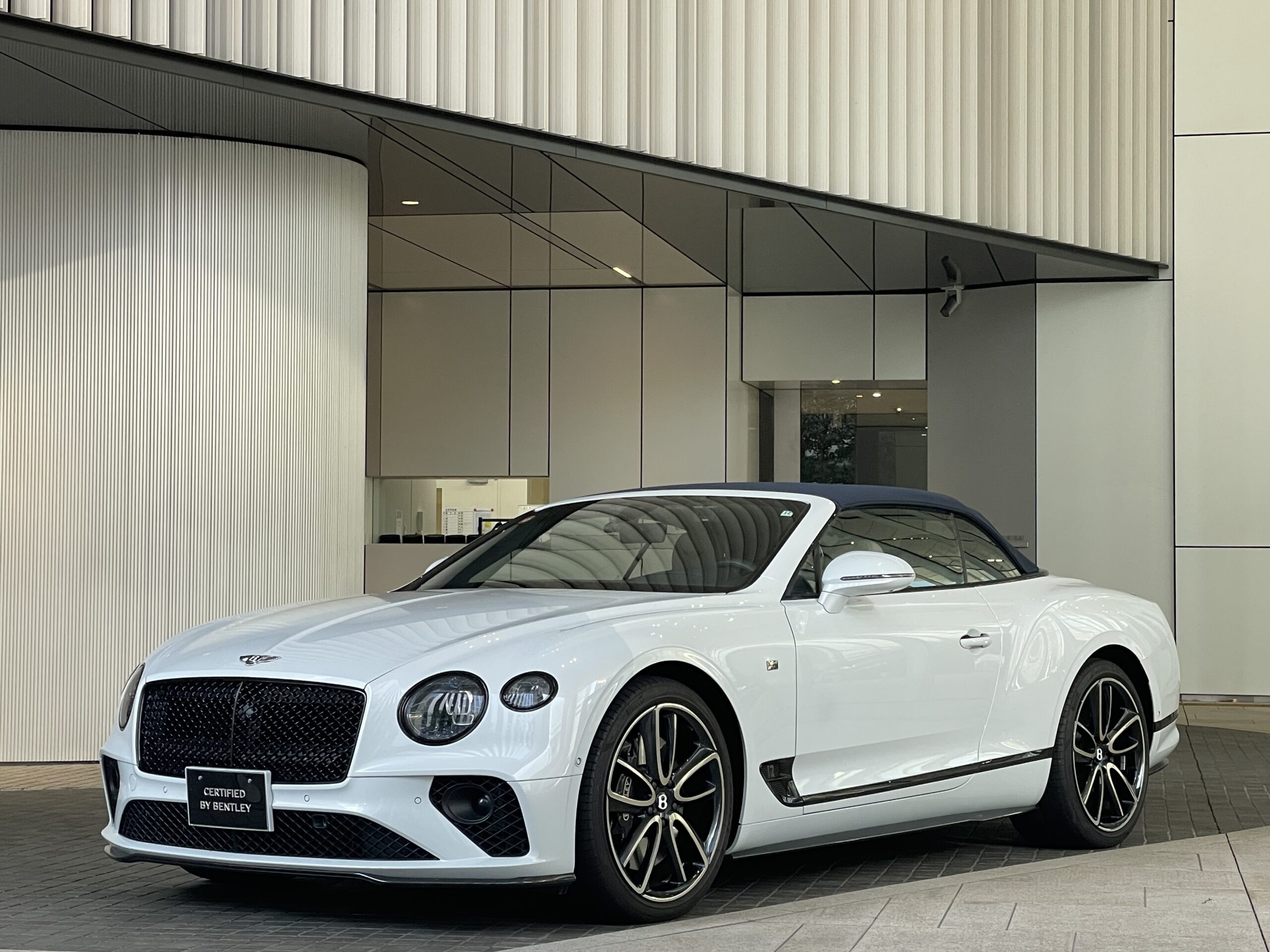 認定中古車 | SKY GROUP ベントレー