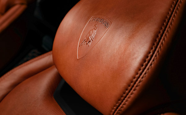 Lamborghini Urus モデル画像9