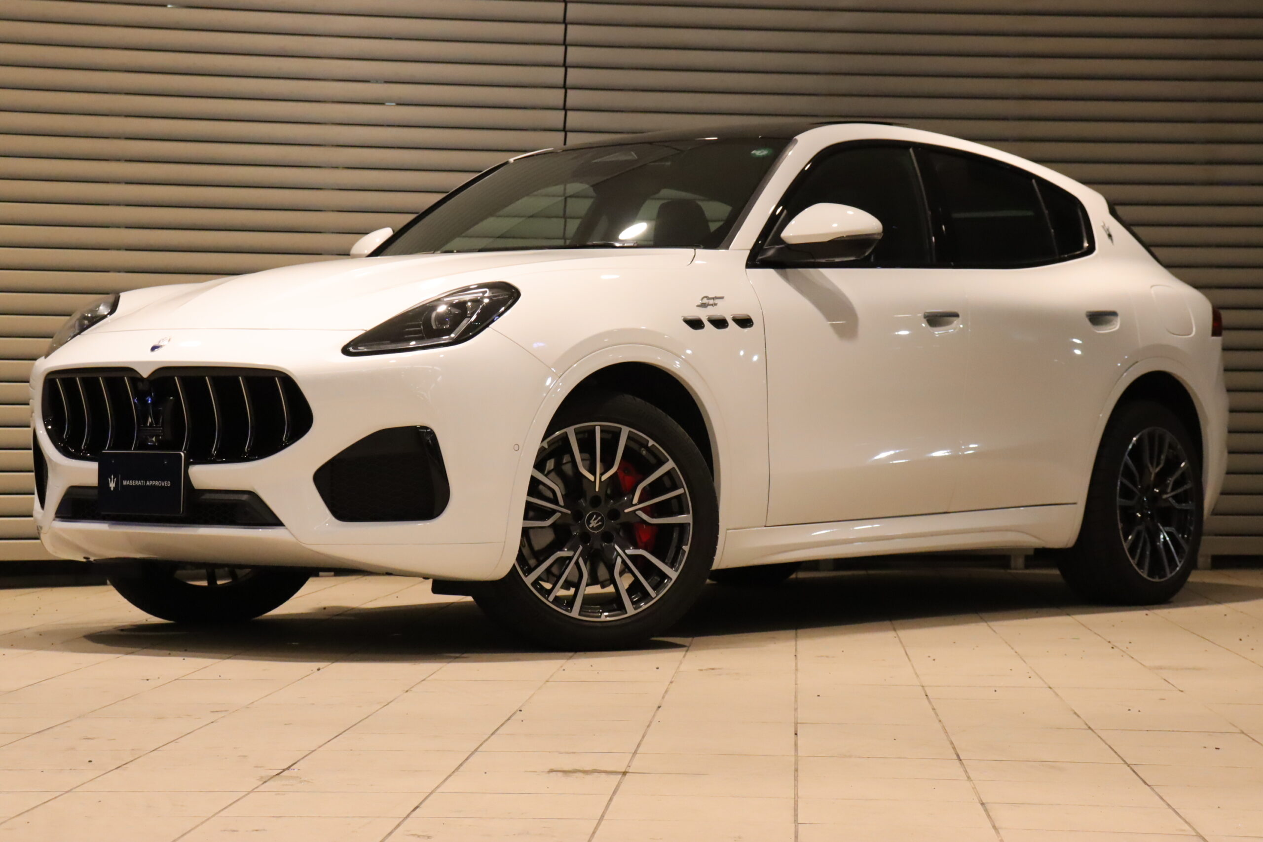 2024年 Grecale GT 右H　1810