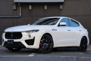 2023年 Levante GT 右H　4651