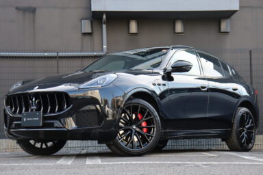 2024年 Grecale GT Interni Rossi 右H 4766