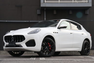 2025年 Gracale GT Interni Rossi 右H　4615