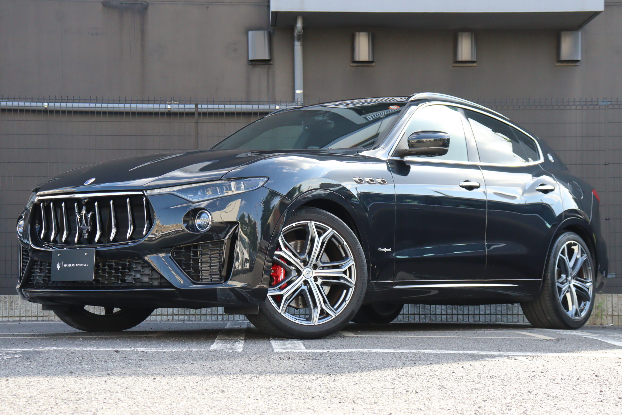 2019年 Levante S GranSport 右H　0455