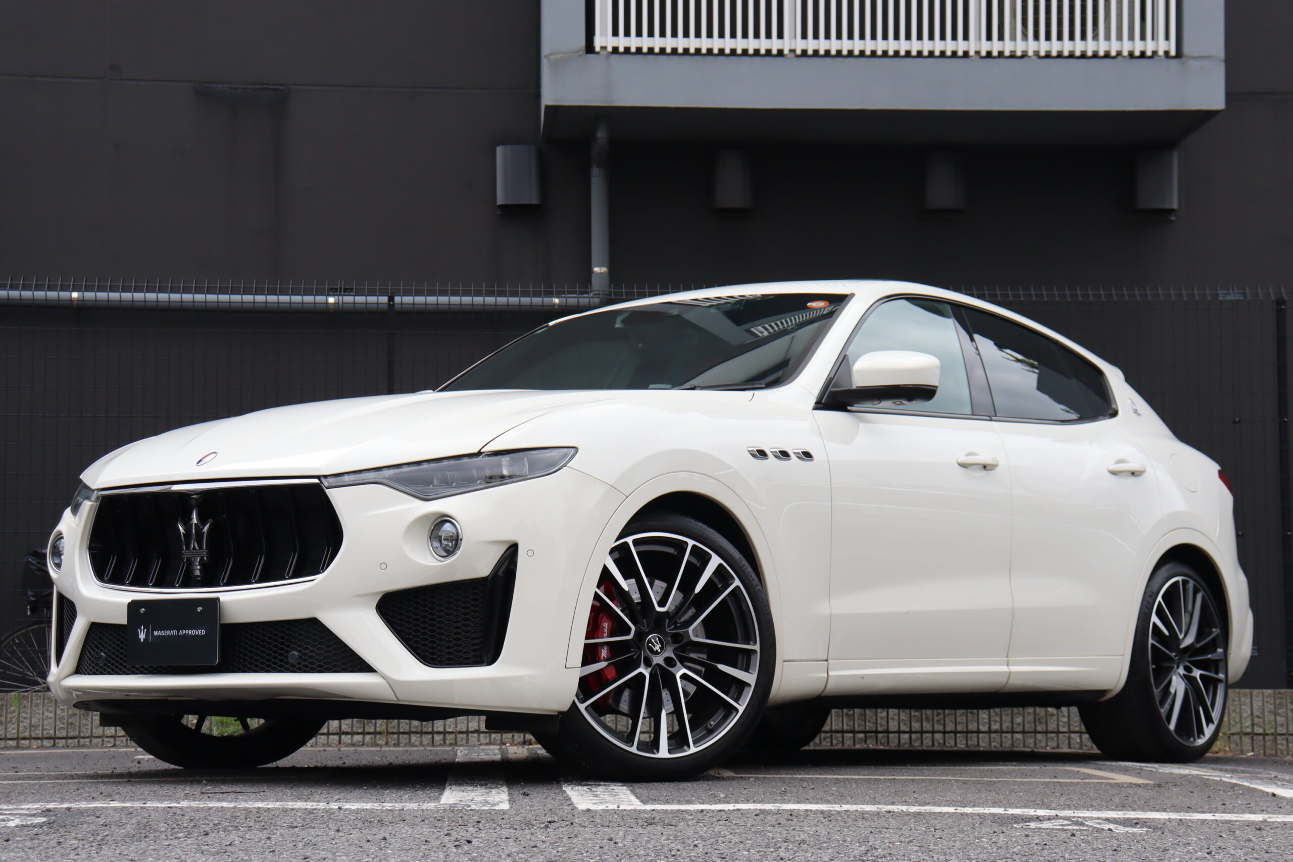 2020年 Levante GTS 右H　6817