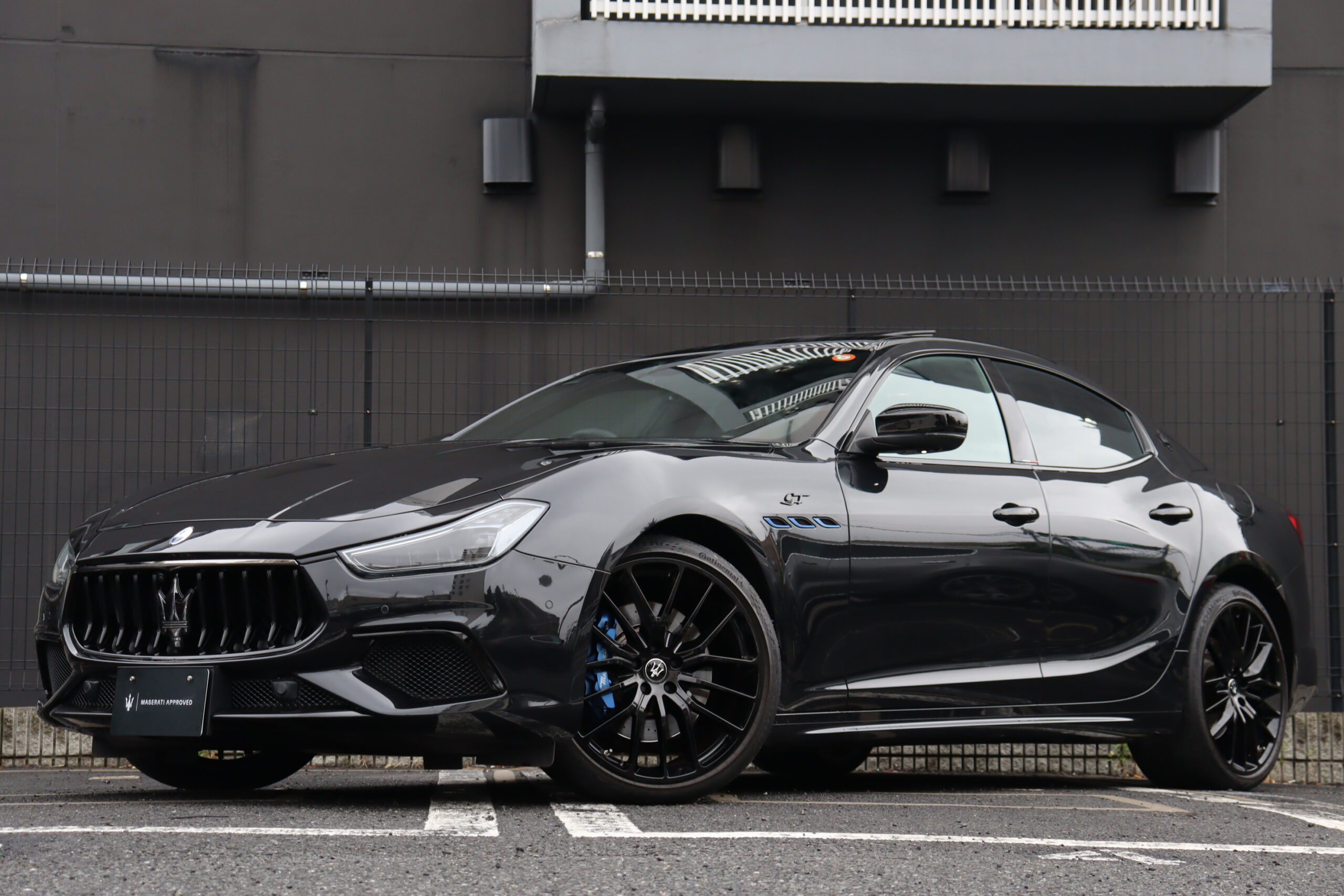 2022年 Ghibli GT Nero Infinito 右H　1813