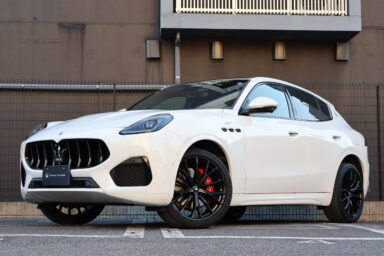 2024年 Grecale GT Interni Rossi 右H　4620