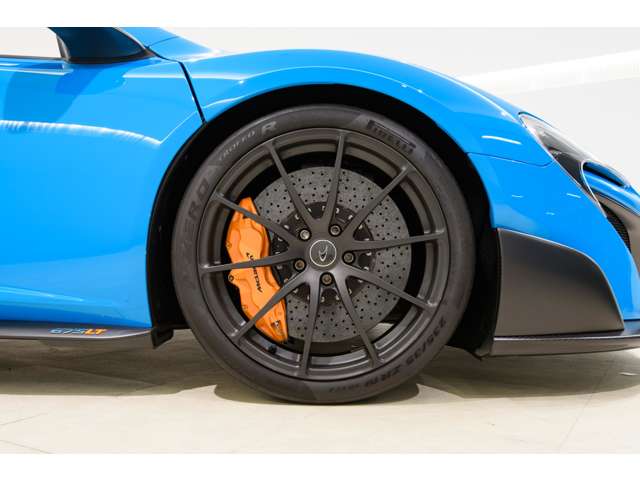 675LT SPIDER Mexican Blue LHD | 【マクラーレン麻布・横浜】McLaren