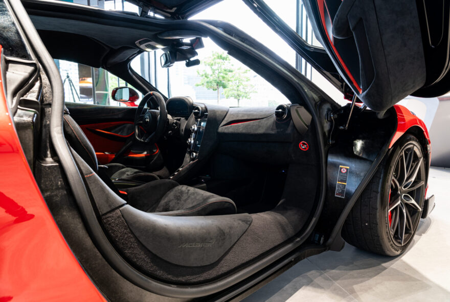 765LT Coupe Vermillion Red LHD | 【マクラーレン麻布・横浜】McLaren