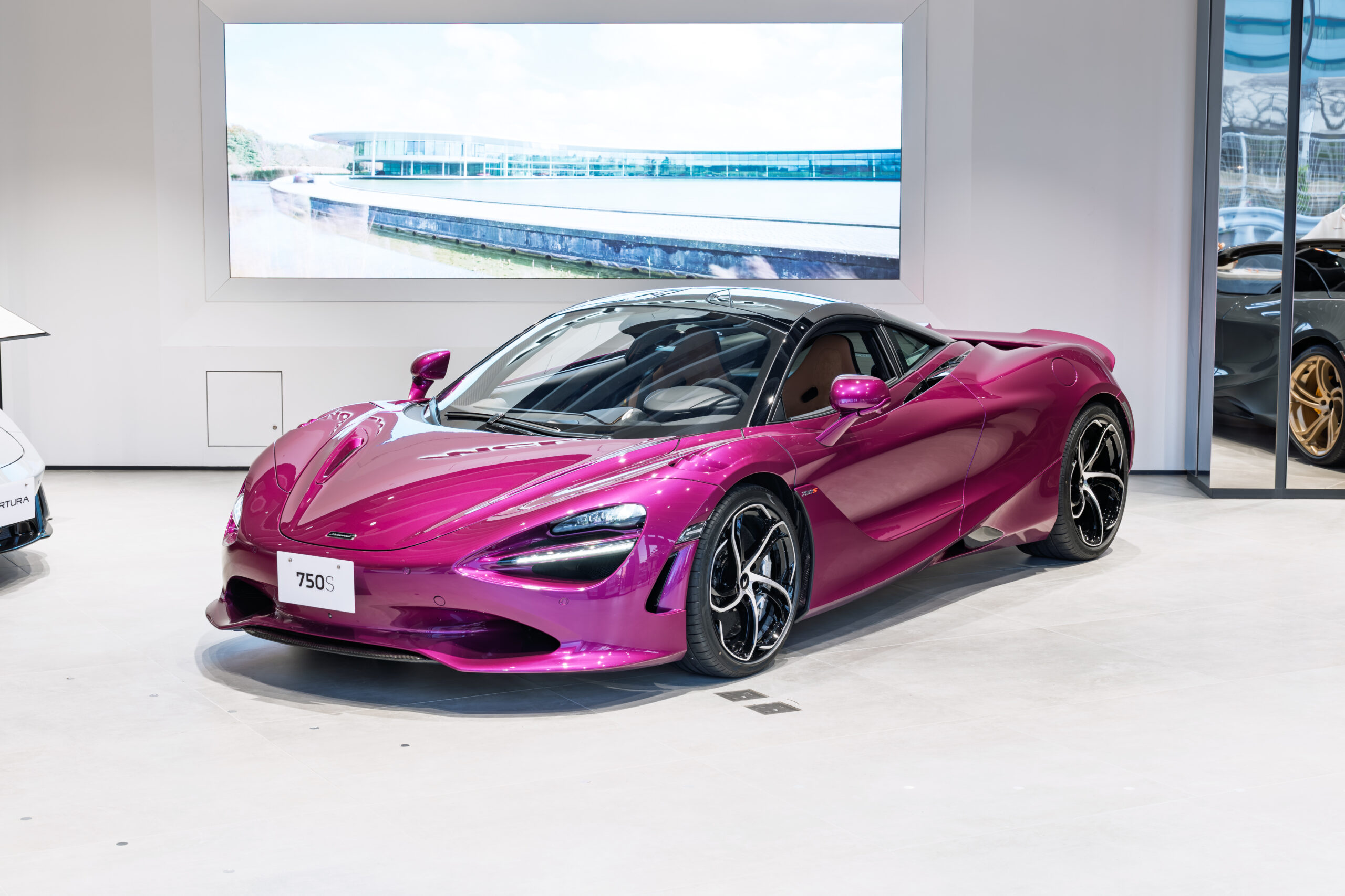 新車 | 【マクラーレン麻布・横浜】McLaren 正規ディーラー｜SKY GROUP