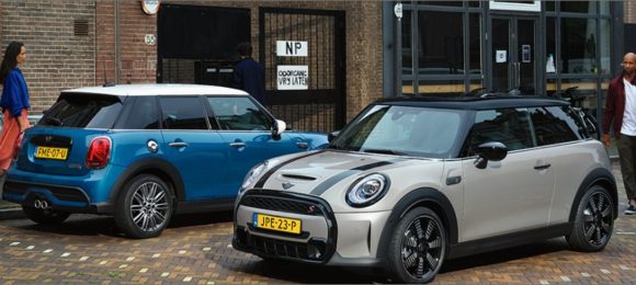 J-MAX THEATER 上越にてMINIの最新モデルを特別展示