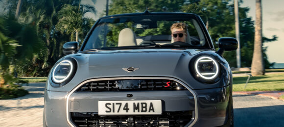 MINI NEXT 長岡にて新型コンバーチブル展示開催！