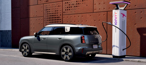 Nissho 住まいのリフォームフェアにMINIが出展!!