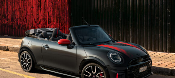THE NEW MINI JOHN COOPER WORKS. デビューフェア開催！
