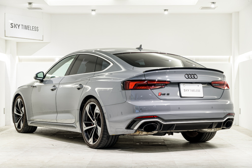 Audi Rs5 Sportback 輸入車 外車の中古車販売 Sky Group スカイグループ