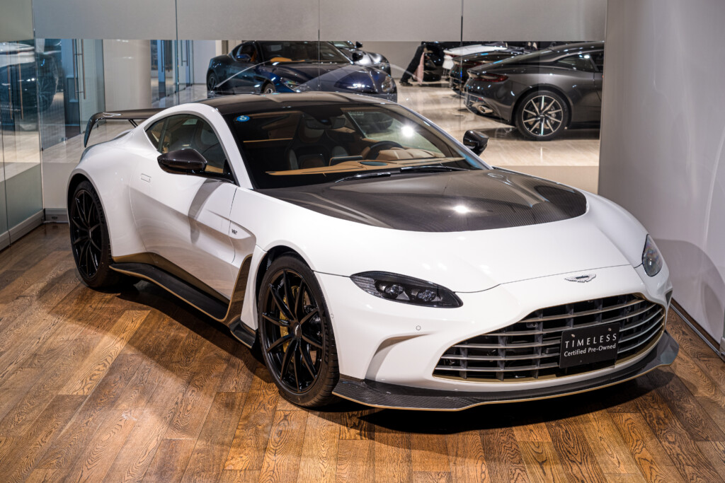 V12 Vantage ルナーホワイト　世界333台限定　 左H