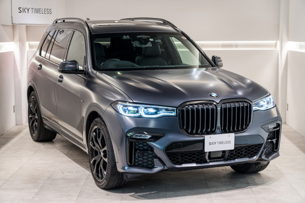BMW X7 M50i Edition Dark shadow | 輸入車・外車の中古車販売 SKY 