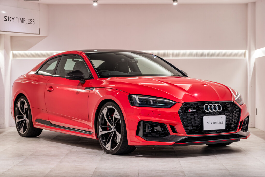 Audi RS5 coupe 右H