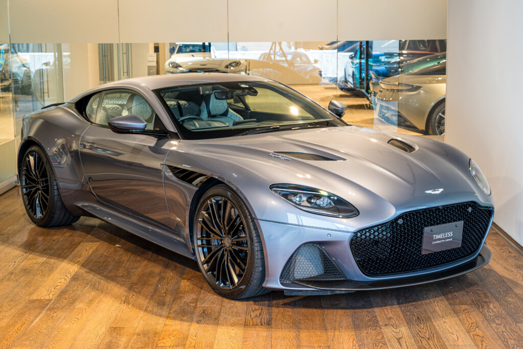 DBS Superleggera コンコースブルー 右H
