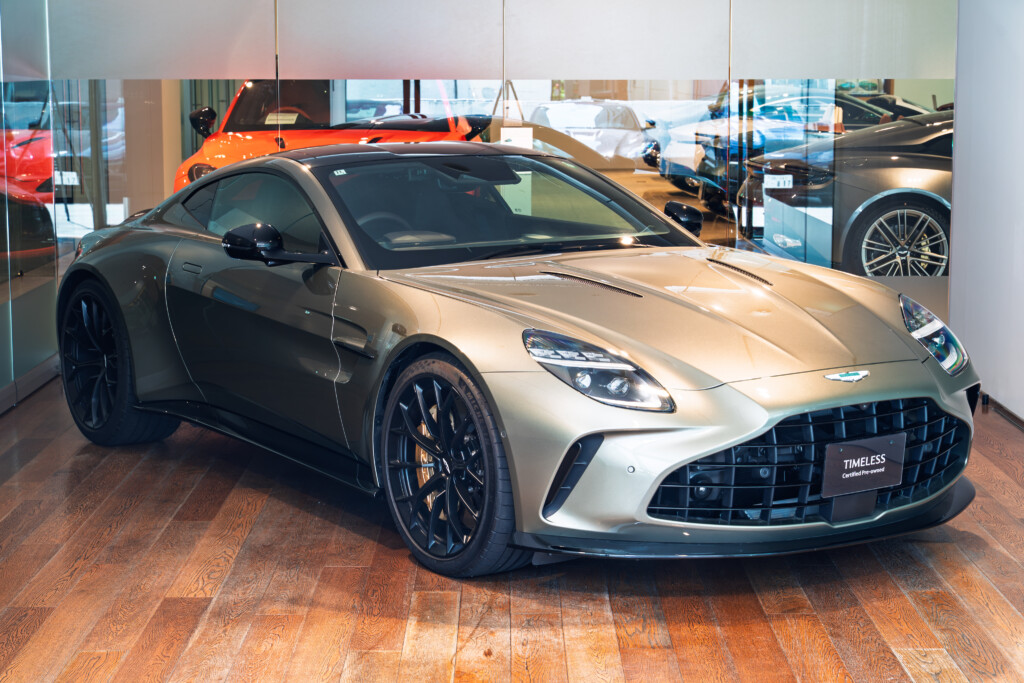 Vantage　Coupe　チタニウムグレー　右H　