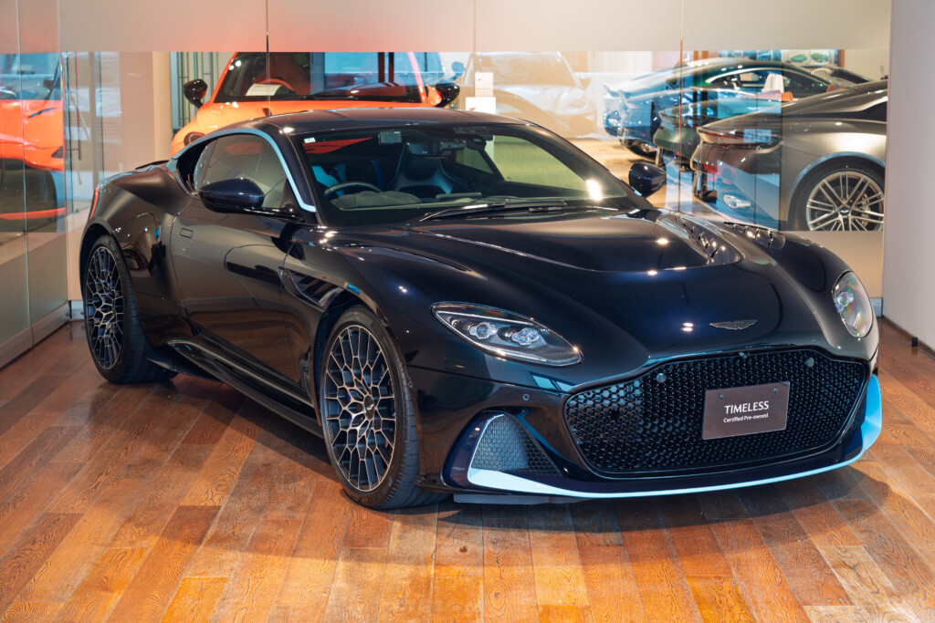 世界300台限定 DBS770 Ultimate ウルトラマリンブラック