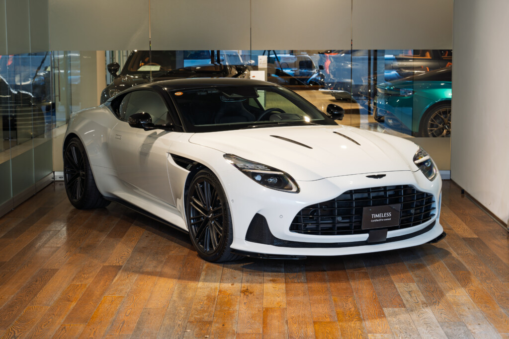 DB12 ニュートロンホワイト 左H