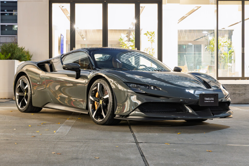 SF90スパイダー　グリジオスクーロ　左H