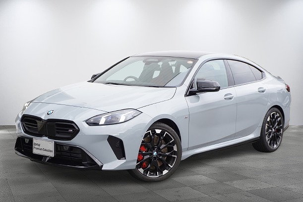 BMW　M235xドライブ グランクーペ 4WD　ACC 全周囲カメラ　Harman  Kardonスピーカー　赤/黒コンビネーションレザー　ヘッドアップD　715