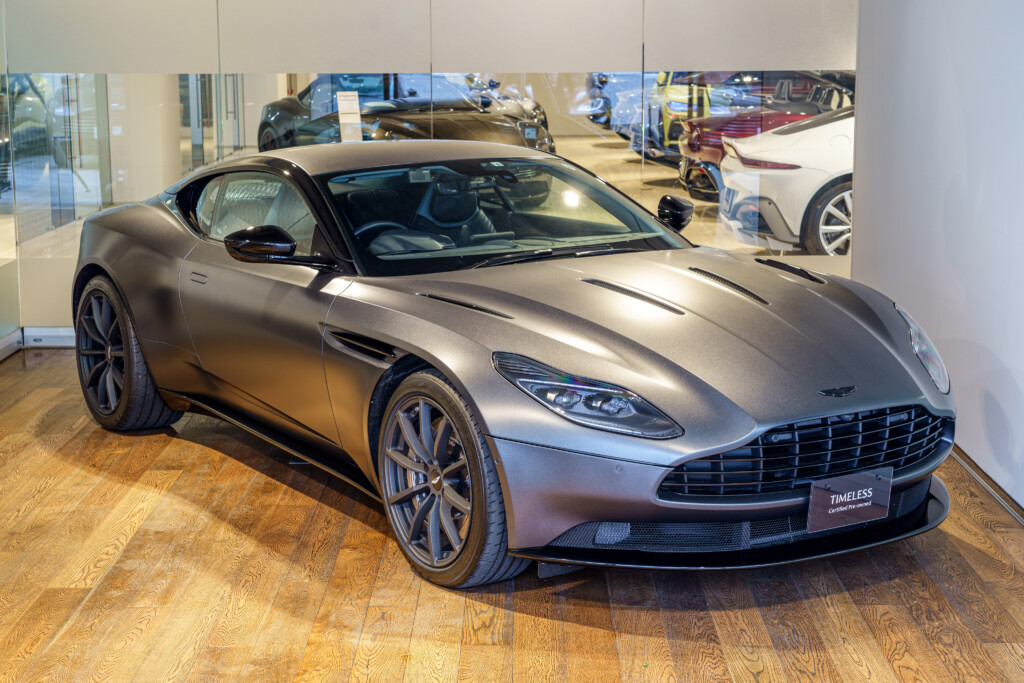 DB11V12 サテンキセノングレー 右H