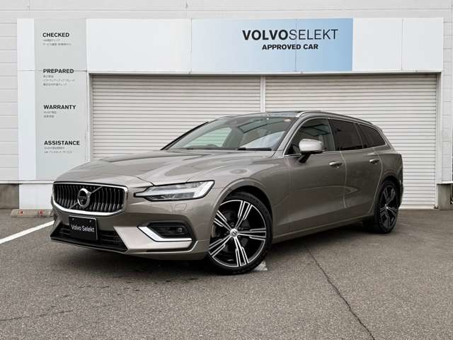 ボルボ　V60 B5 インスクリプション　（642）