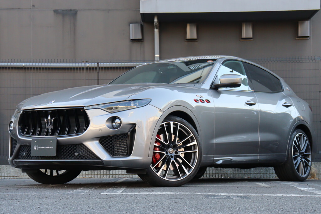 Maserati Levante Trofeo 右H　3322
