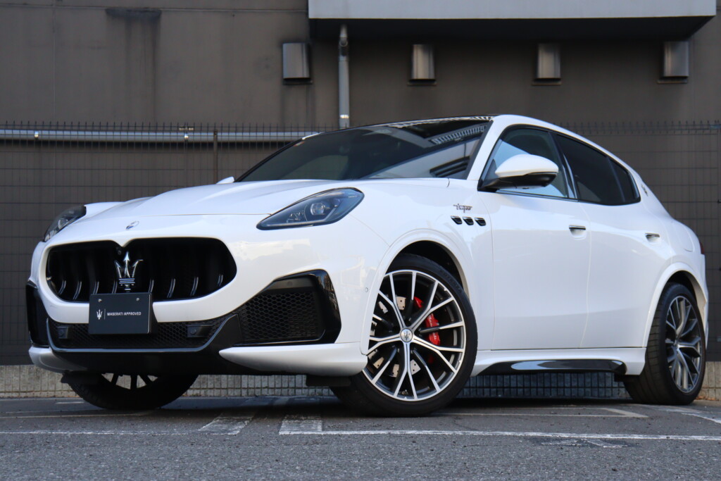 Maserati Grecale Trofeo 左H　2648