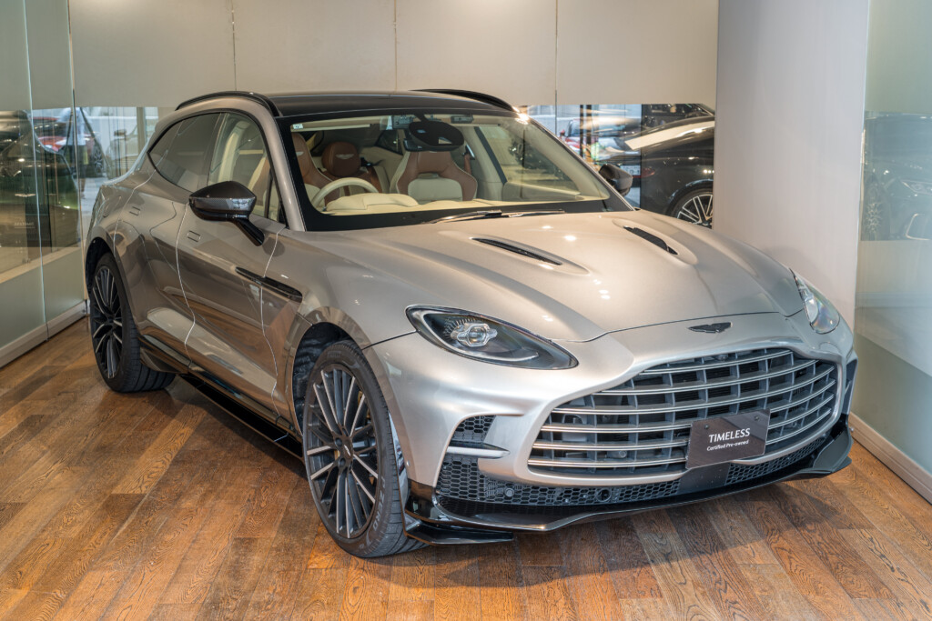 DBX707 アルミナイトシルバー 右H