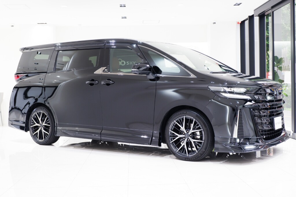 Toyota Vellfire Hybrid 2.5 Z Premier E-four 4WD