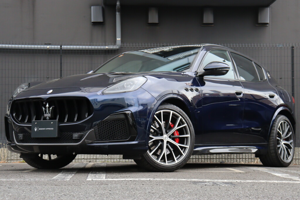 Maserati Grecale Trofeo 左H　0136