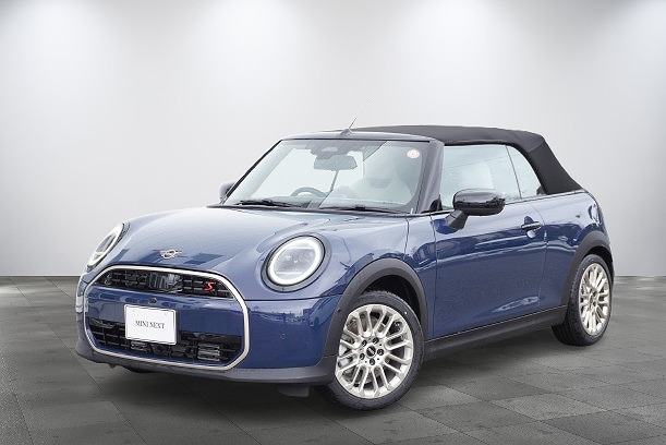MINI　コンバーチブル　クーパーS DCT　157