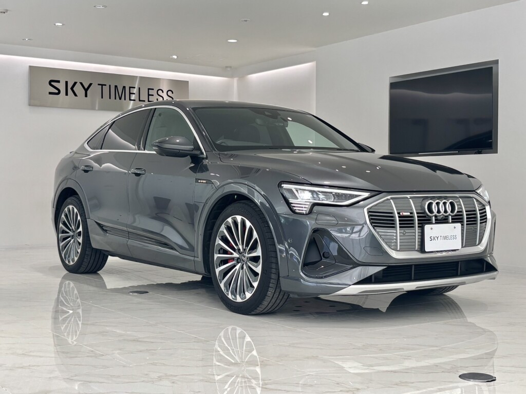 Audi e-tronスポーツバック55クワトロSライン 4WD