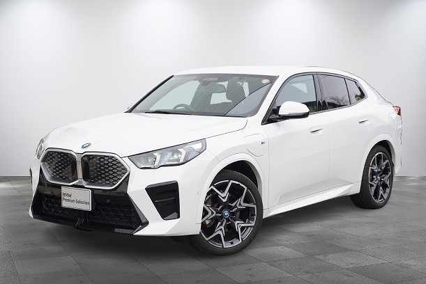 BMW iX2　xドライブ30 Mスポーツ 4WD　998