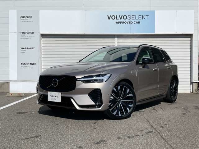 ボルボ　XC60　ウルトラT6AWDプラグイン ハイブリッド 4WD　（942）