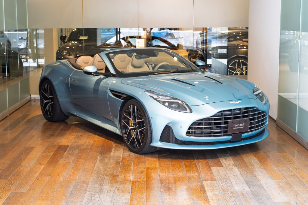 DB12 カリビアンブルーパール2 LHD